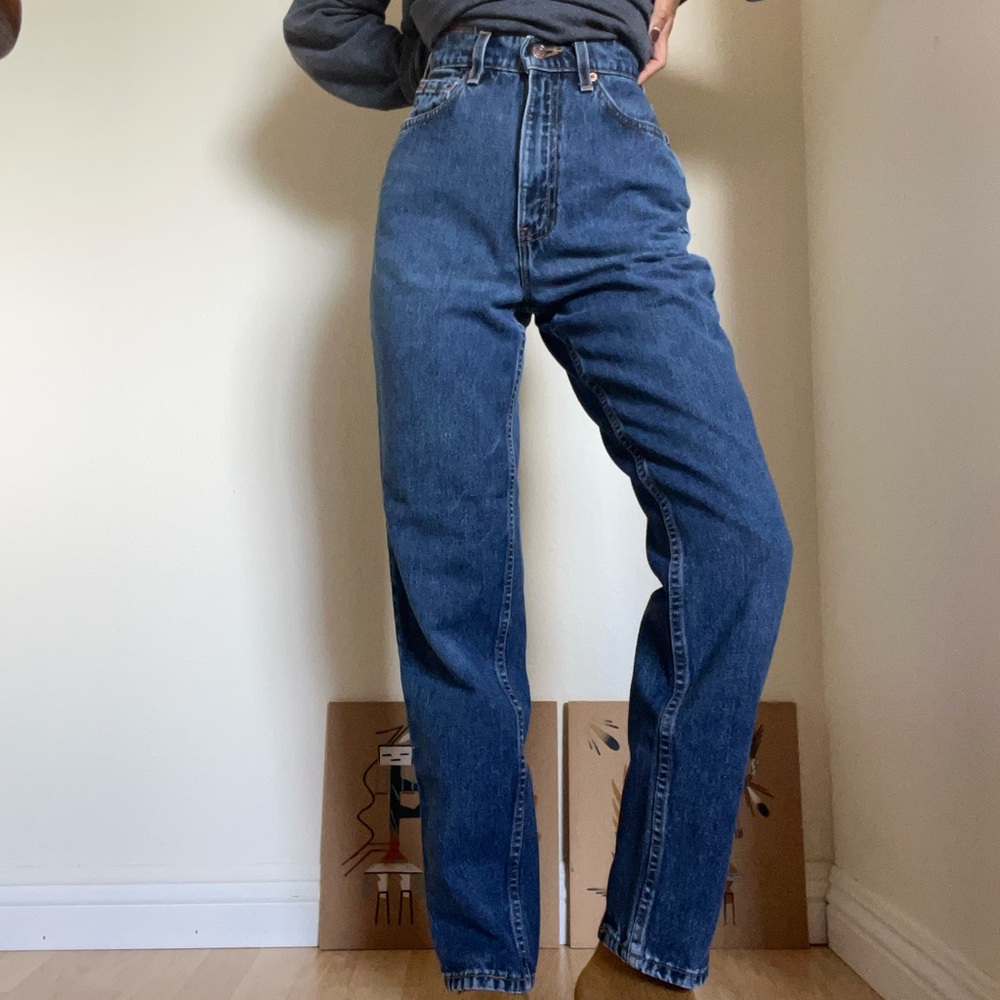 Levi’s 521 tapered fit tapered leg- 100% cotton